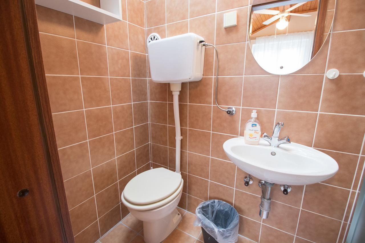 Rooms Sofija Селце Экстерьер фото